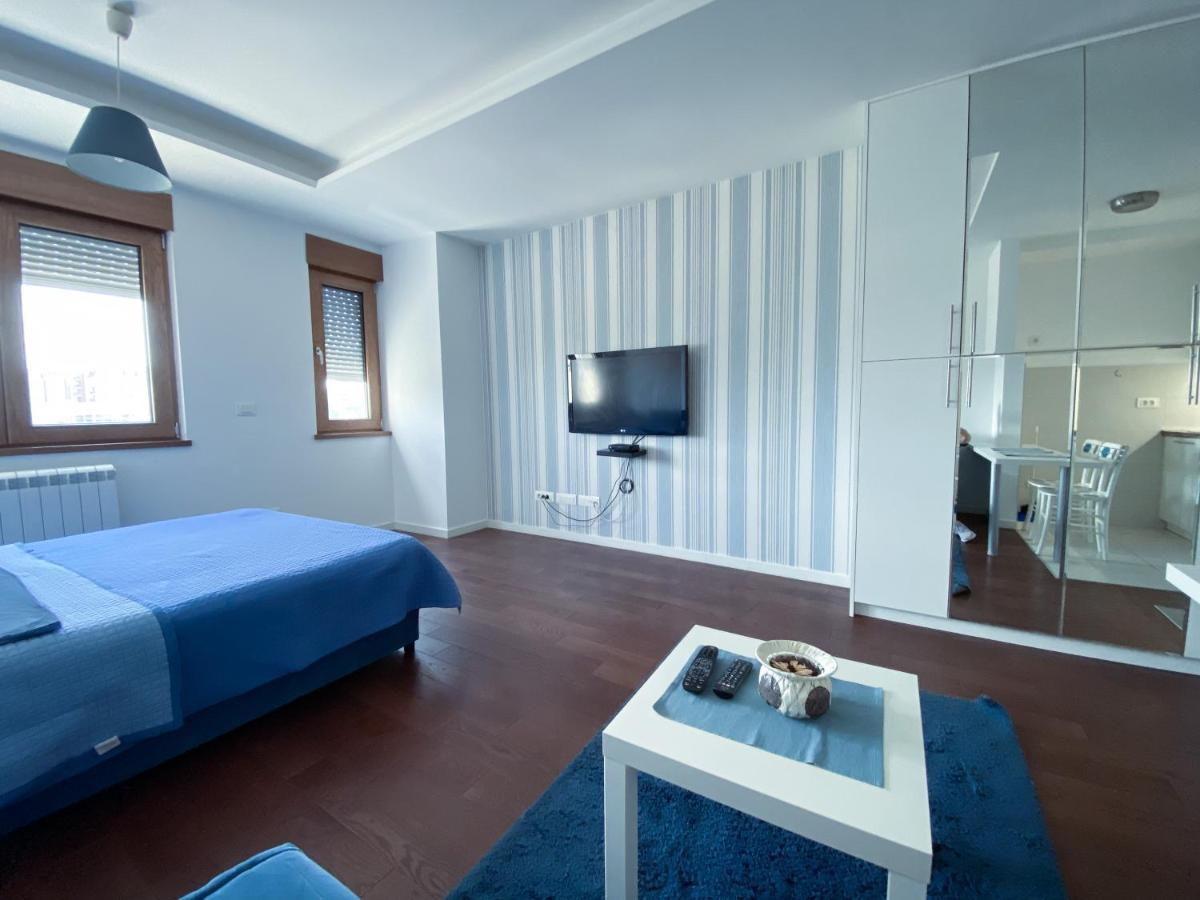 Apartment Azzurro Lux Belgrade Exterior photo