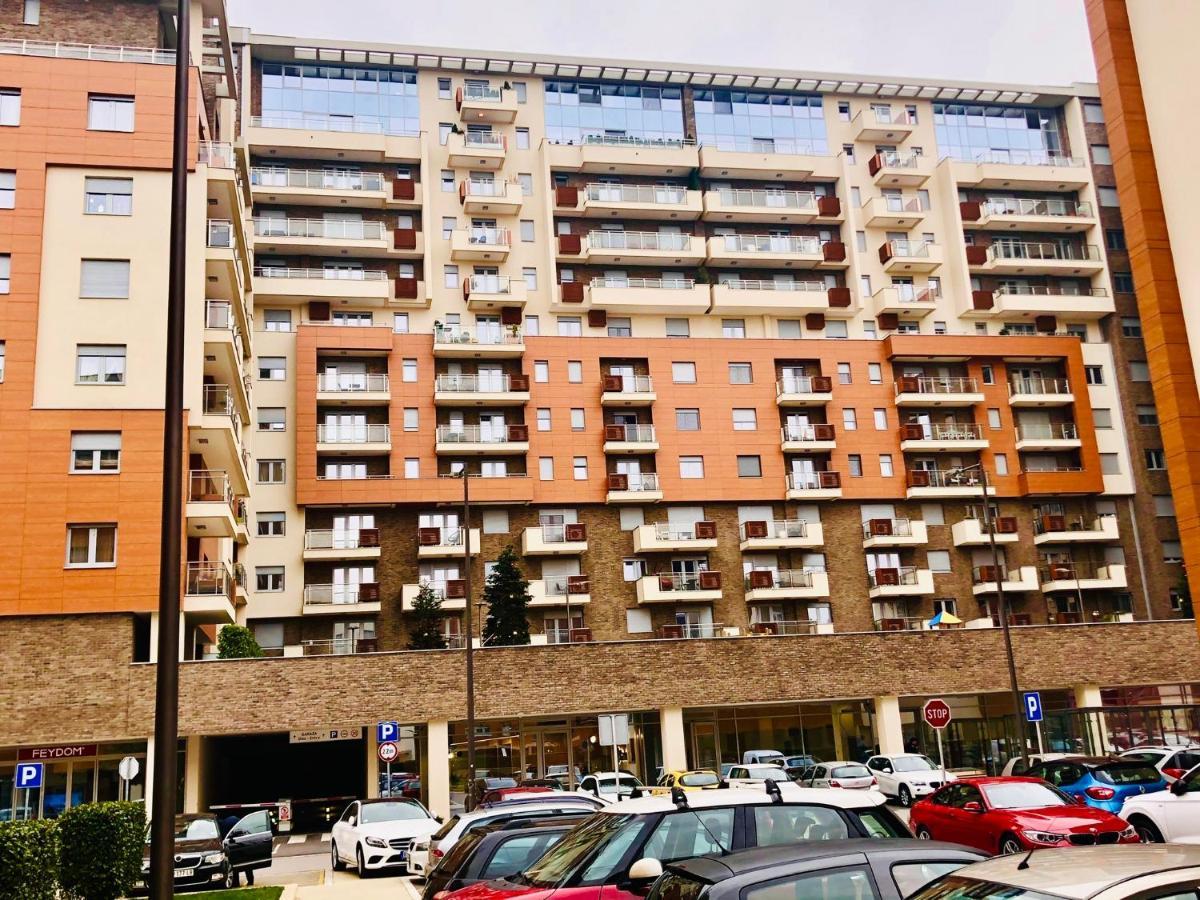 Apartment Azzurro Lux Belgrade Exterior photo